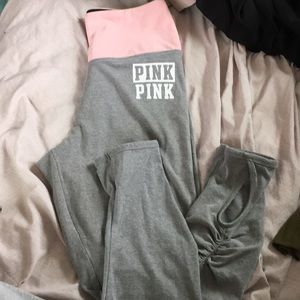Light pink and grey vs leggings